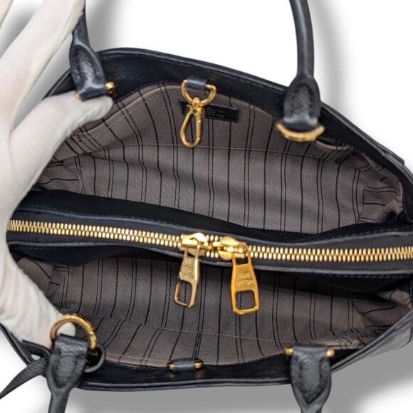 Louis Vuitton Empreinte Montaigne BB - Picture 9 of 16